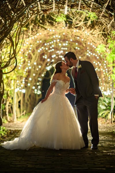 Best Professional Luxury Dream Wedding Photography Outdoor Wedding Night Bride Groom Kiss Under Pretty Lights at Houmas House Plantation Louisiana Photo 45