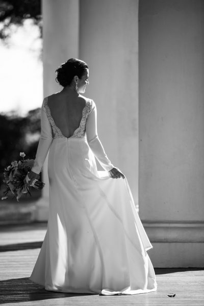 Best Professional Luxury Dream Photography Classic Outdoor B&W Bride Portrait at Houmas House Plantation Louisiana Photo 93