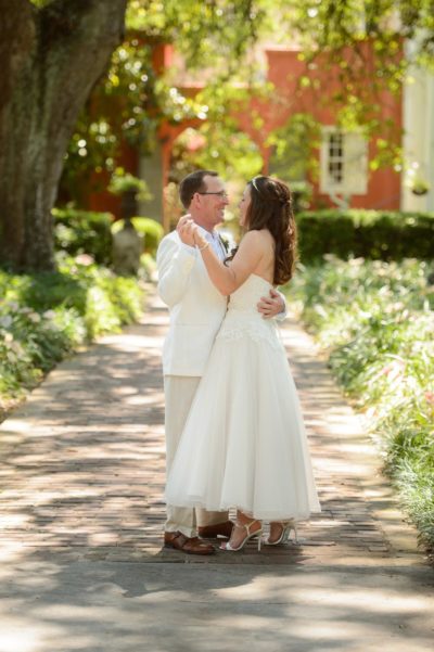Best Professional Luxury Dream Wedding Couple Portrait Photography Outdoor at Houmas House Louisiana Plantation Photo 10