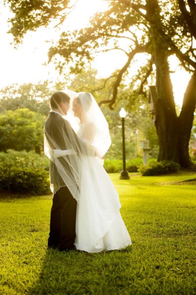 Best Professional Classic Luxury Dream Wedding Couple Outdoor at Houmas House Louisiana Plantation Photo 47