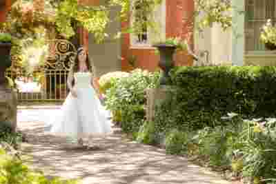 Best Professional Luxury Dream Wedding Bride Photography Outdoor at Houmas House Louisiana Plantation Photo 4
