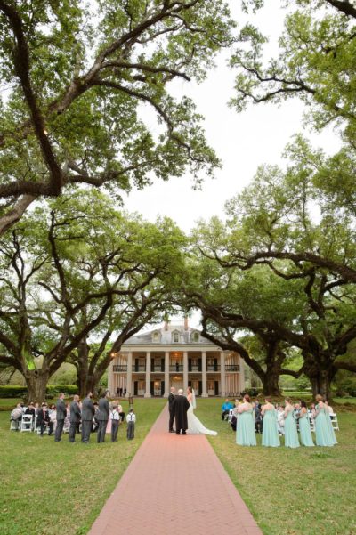 Best Professional Traditional Southern Luxury Dream Wedding Venue Outdoors Photography @OakAlleyPlantation VacherieLA 18