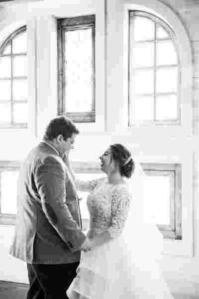 Best Professional Classic B&W Luxury Family Dream Wedding Couple Photography @White Magnolia Kentwood LA 5