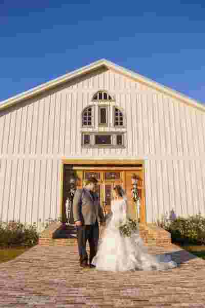 Best Professional Classic Outdoor Luxury Family Wedding Couple Photography @White Magnolia Kentwood Louisiana 14