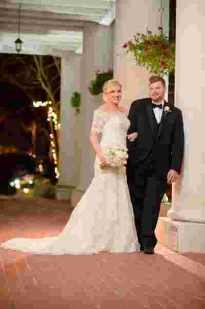 Best Professional Luxury Dream Wedding Couple Outdoor at White Oak Plantation Louisiana 4