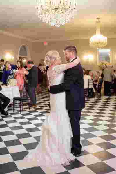 Best Professional Luxury Dream Wedding Couple Dance Photography at White Oak Plantation Louisiana 9